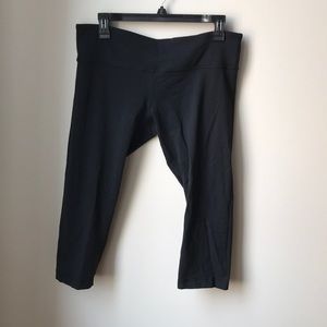 Lululemon leggings size 12 - regular rise, crop